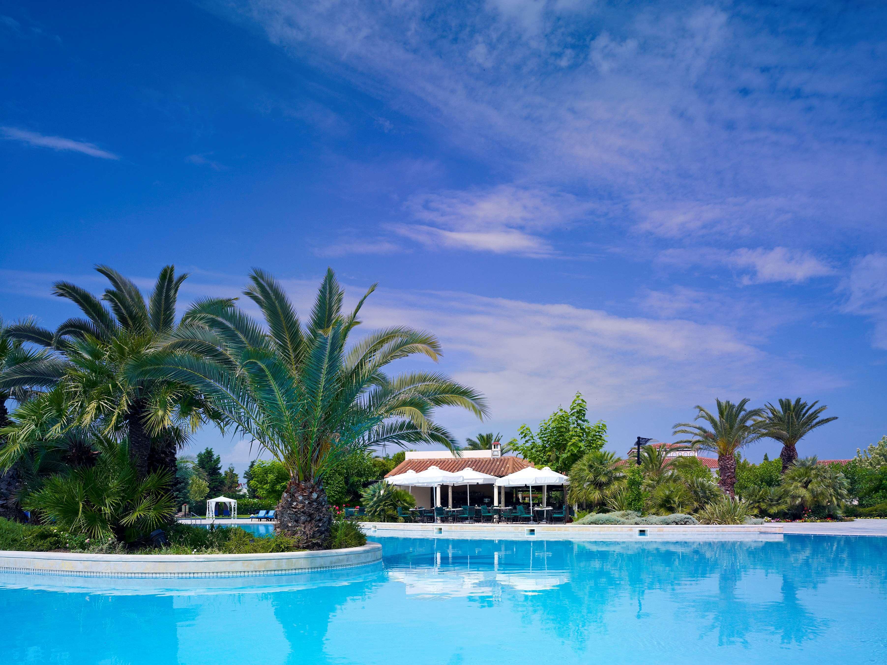 Hyatt Regency Thessaloniki Hotel Eksteriør billede The pool at the resort