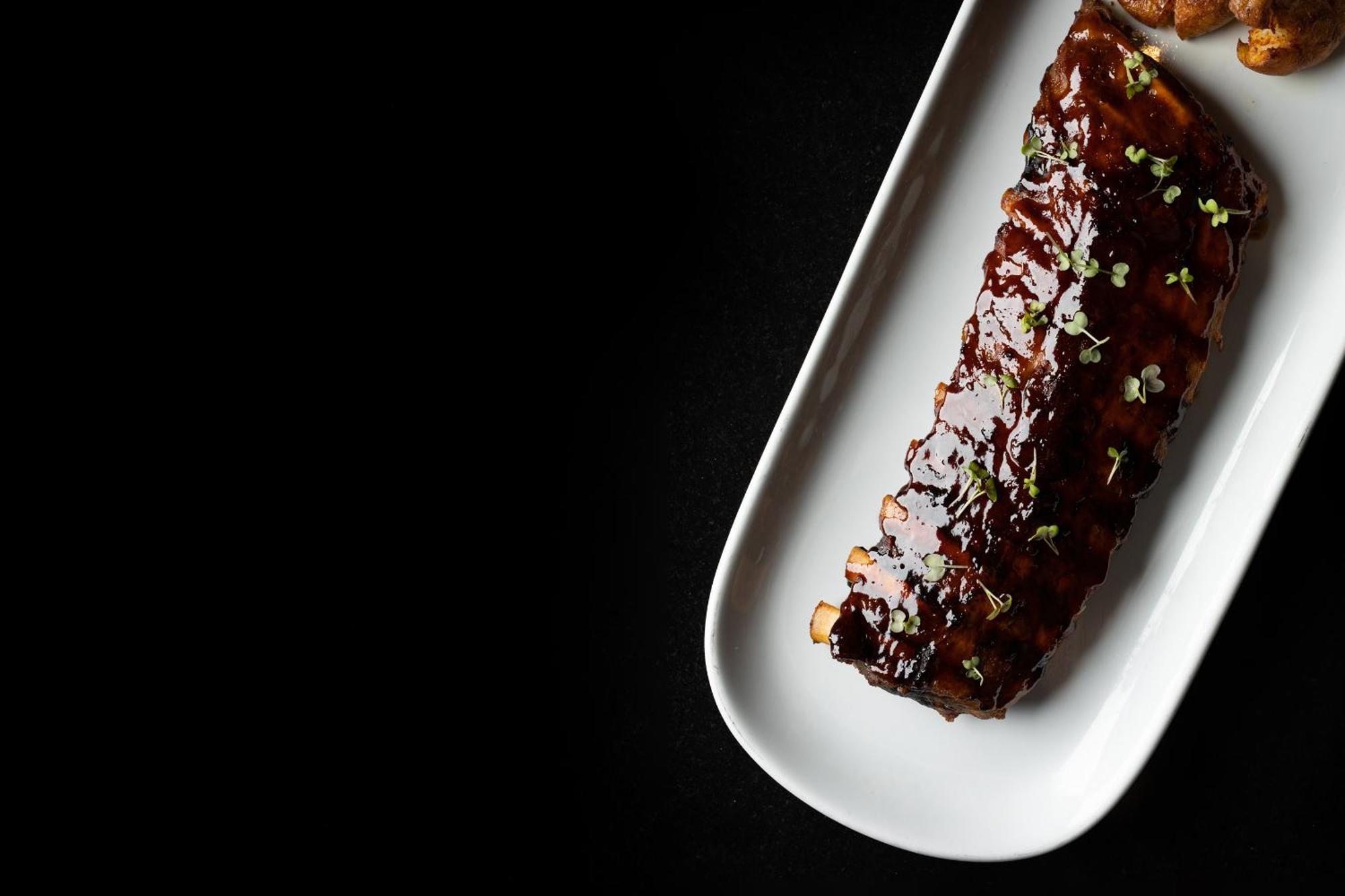 Hyatt Regency Thessaloniki Hotel Eksteriør billede A rack of pork ribs